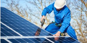 Installation Maintenance Panneaux Solaires Photovoltaïques à Cunfin
